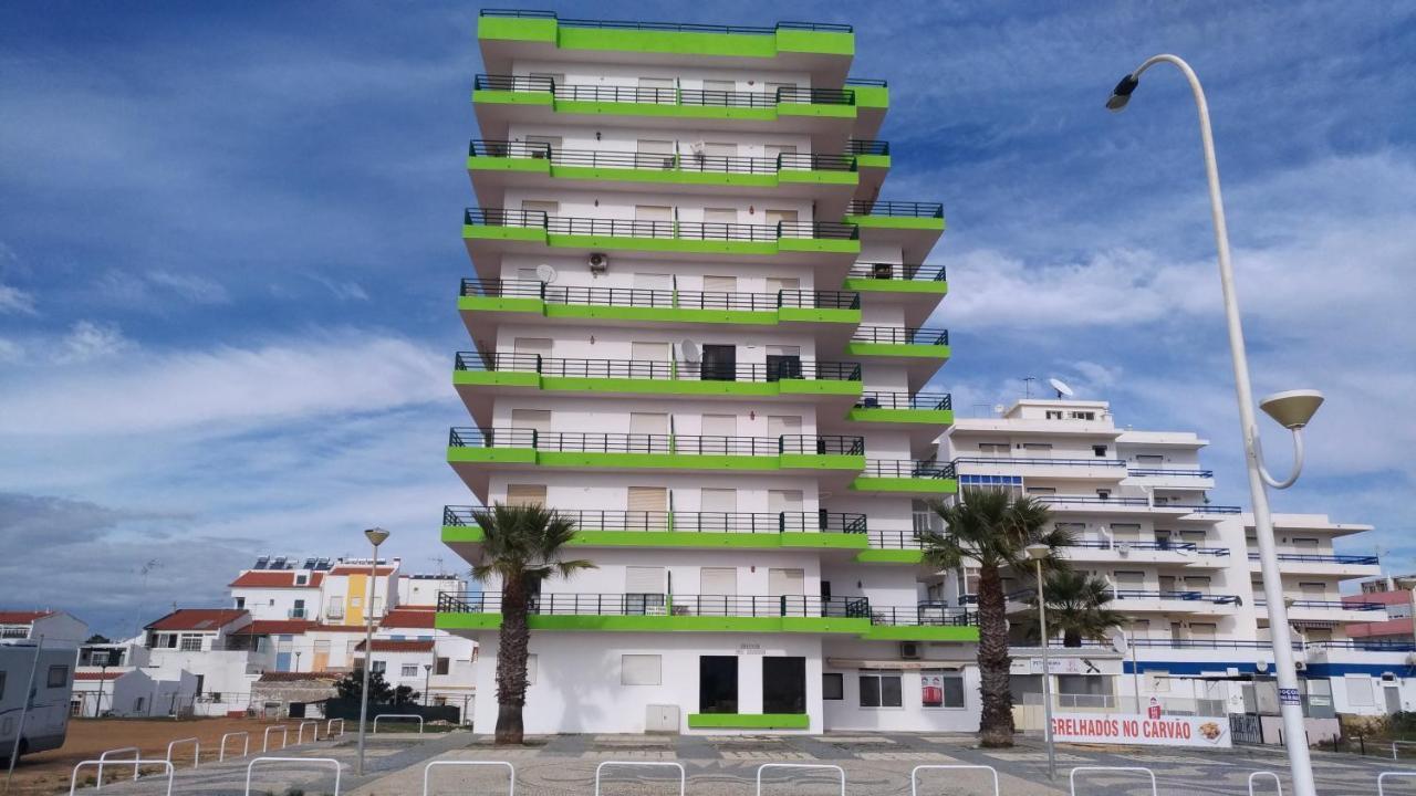 Апартаменты Monte Gordo T2 Frente Mar Экстерьер фото