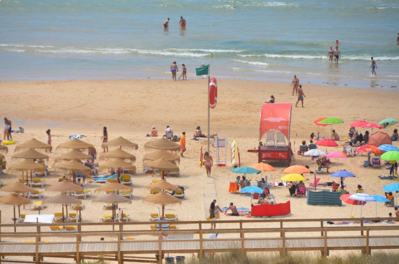 Апартаменты Monte Gordo T2 Frente Mar Экстерьер фото