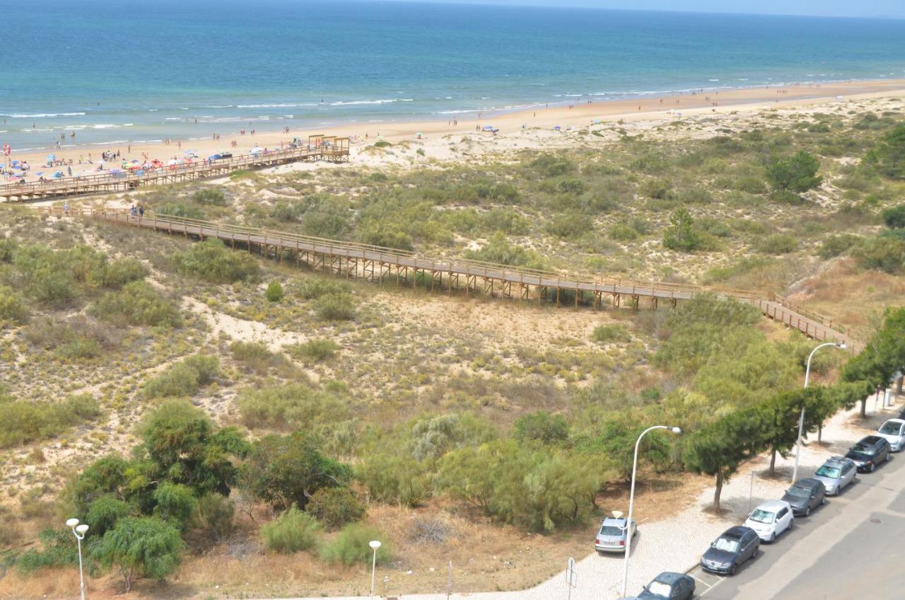 Апартаменты Monte Gordo T2 Frente Mar Экстерьер фото